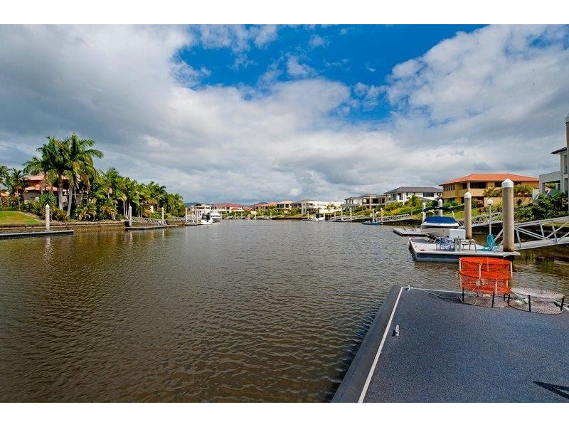 2305 Belmont Court, Hope Island QLD 4212