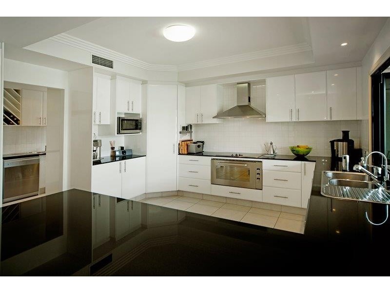 2305 Belmont Court, Hope Island QLD 4212