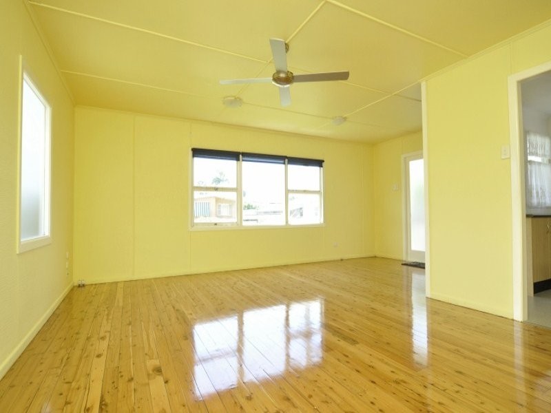 34 Parr Street, Biggera Waters QLD 4216