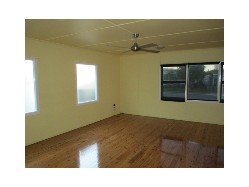 34 Parr Street, Biggera Waters QLD 4216