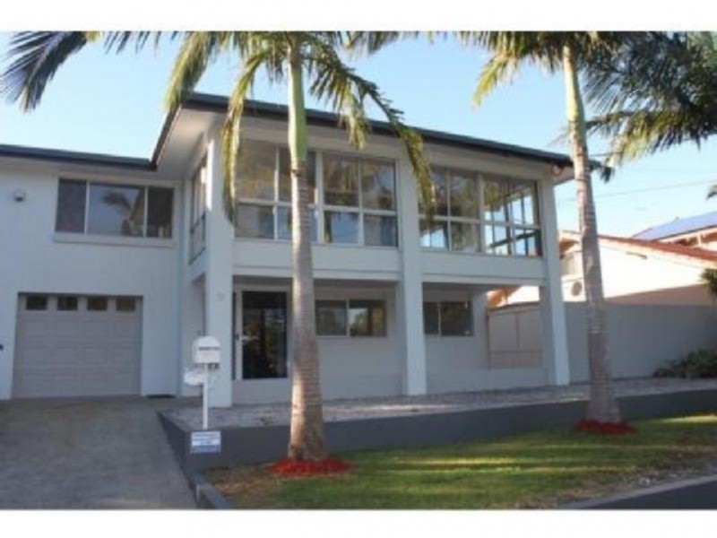 71 Shaw Street, Southport QLD 4215