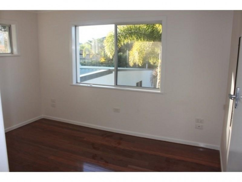 71 Shaw Street, Southport QLD 4215