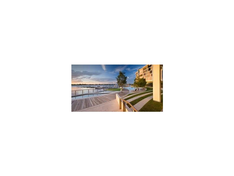1 Ephraim Island, Paradise Point QLD 4216