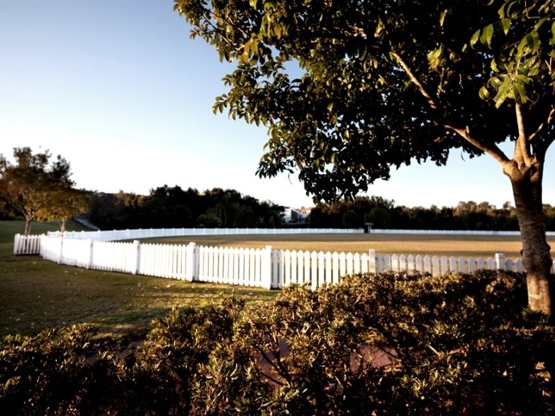 Pacific Pines QLD 4211