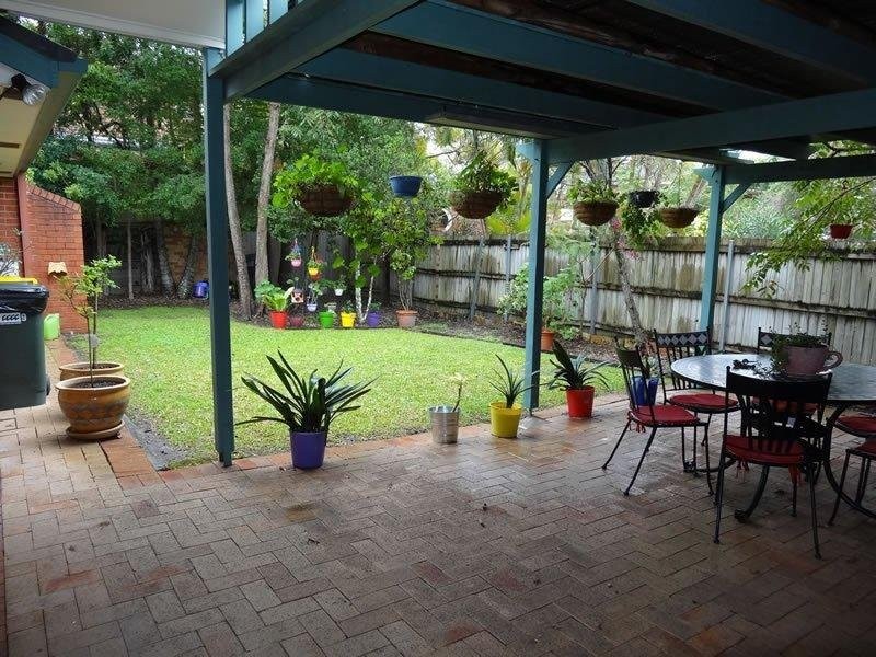 406 Pine Ridge Road, Coombabah QLD 4216