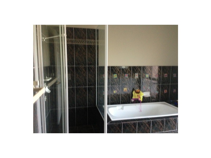 Highland Park QLD 4211