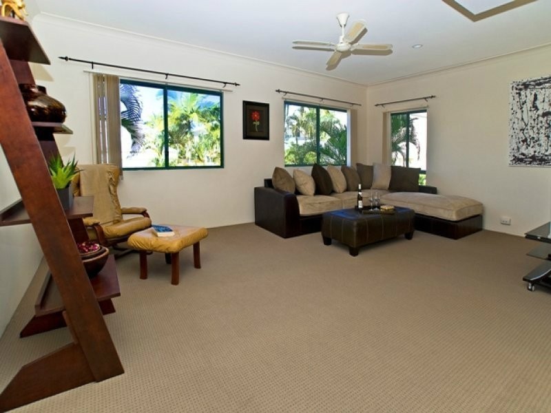 63/3 LEE RD, Runaway Bay QLD 4216