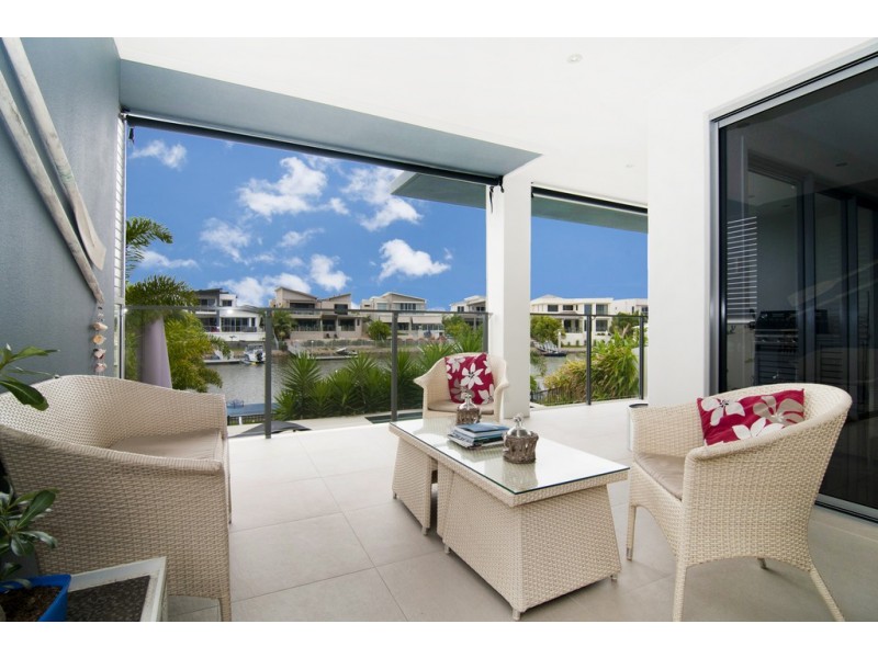 35 Harbourvue Court, Helensvale QLD 4212