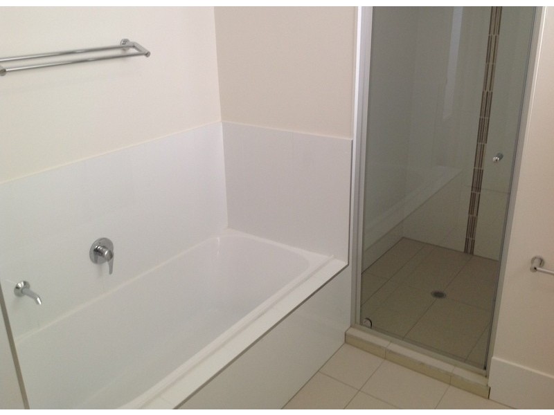 22 La Savina Drive, Coombabah QLD 4216