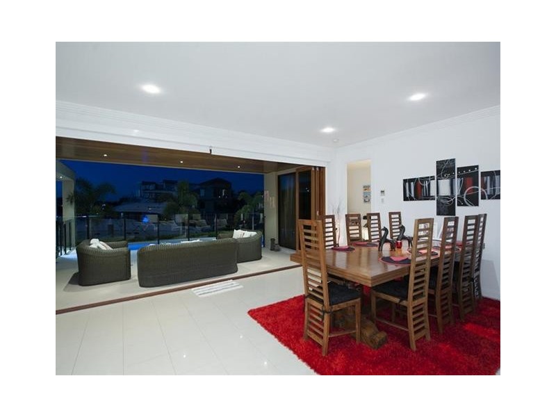 47 King Charles Drive, Paradise Point QLD 4216