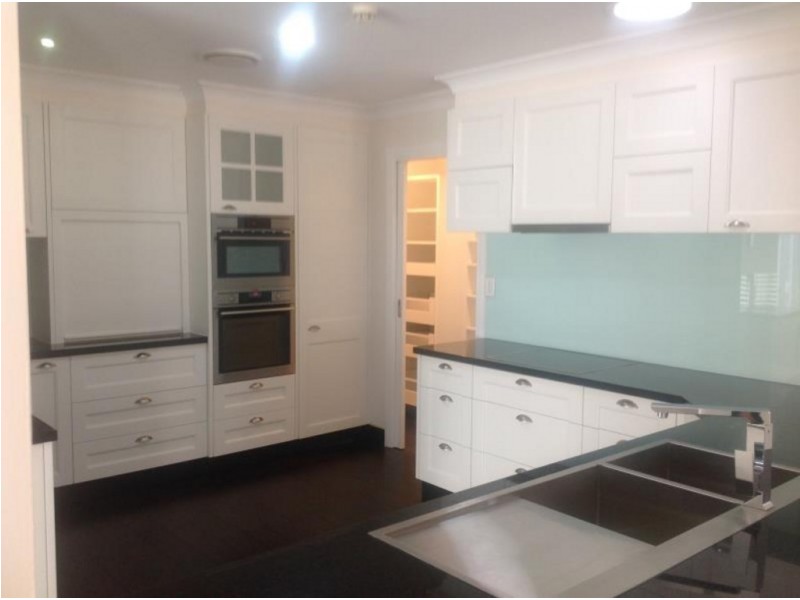 7306 BAYSIDE CLOSE, Sanctuary Cove QLD 4212