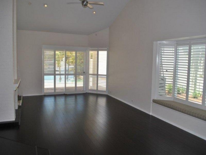 7306 BAYSIDE CLOSE, Sanctuary Cove QLD 4212