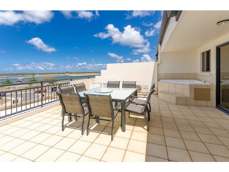 315/392 Marine Parade, Labrador QLD 4215