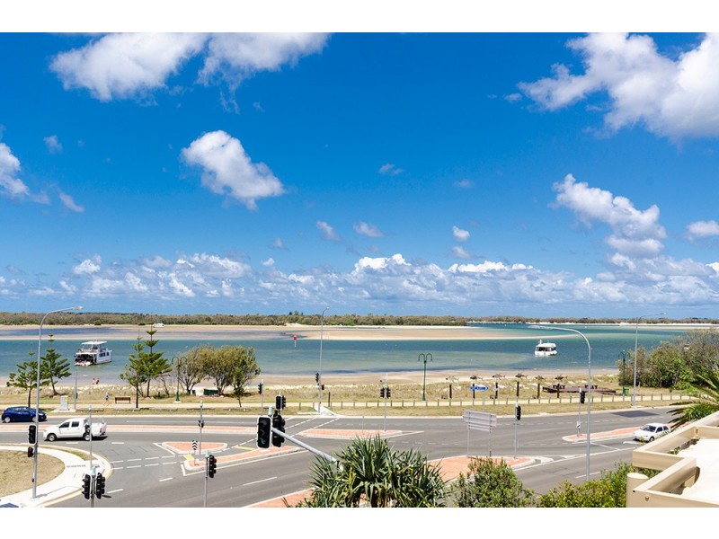 315/392 Marine Parade, Labrador QLD 4215