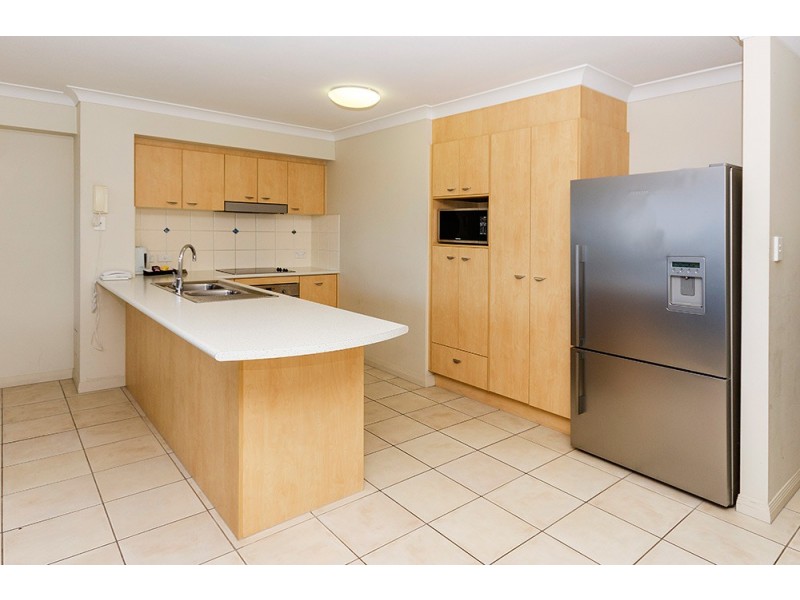 315/392 Marine Parade, Labrador QLD 4215