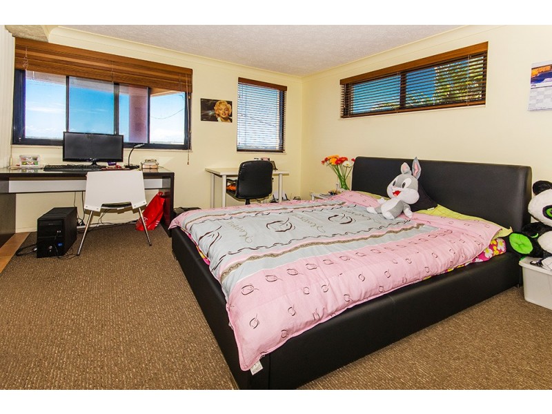 5/274 Marine Parade, Labrador QLD 4215