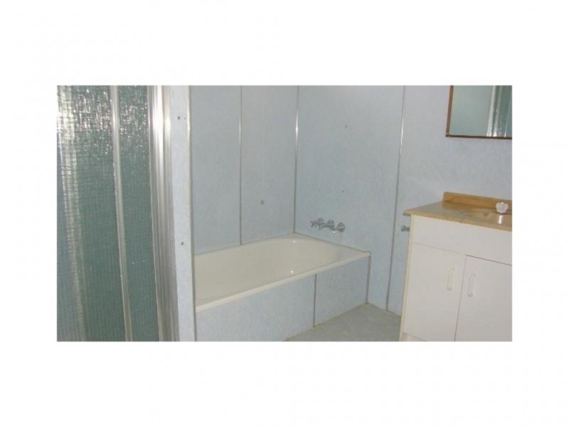 68 WHITING STREET, Labrador QLD 4215