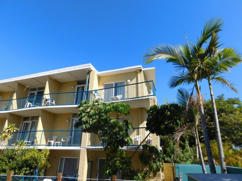 26/125 Frank Street, Labrador QLD 4215