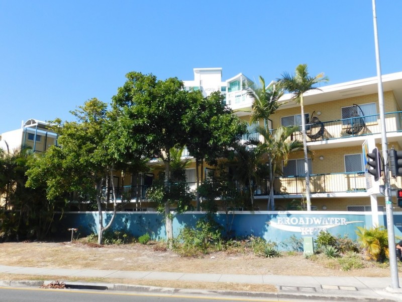 26/125 Frank Street, Labrador QLD 4215