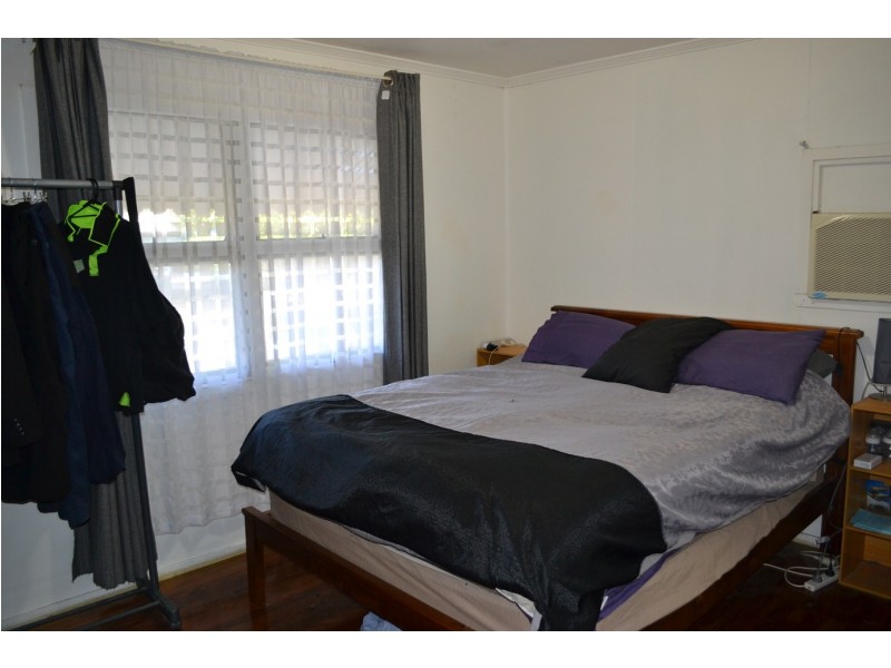 54 Parr Street, Biggera Waters QLD 4216