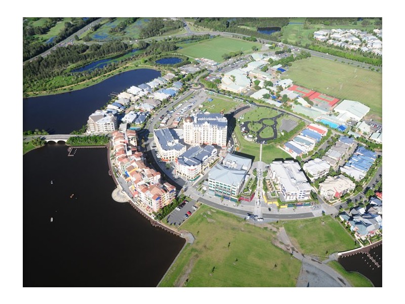 5036 Emerald Island Drive “Emerald Lakes”, Carrara QLD 4211