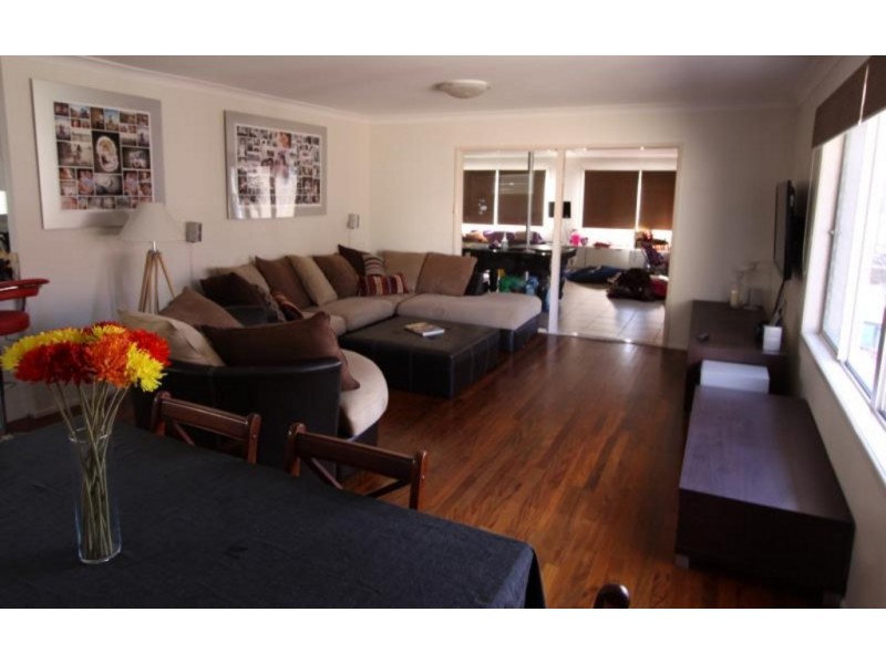 1 THE GLEN, Southport QLD 4215