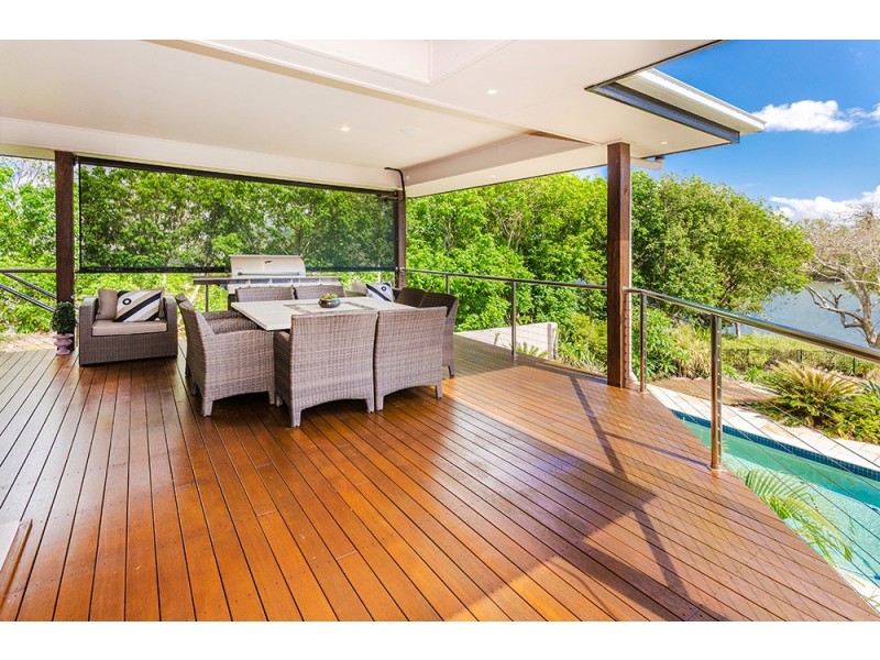 39 North Bank Court, Helensvale QLD 4212