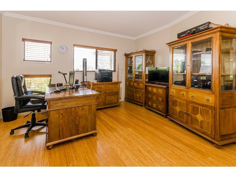 39 North Bank Court, Helensvale QLD 4212