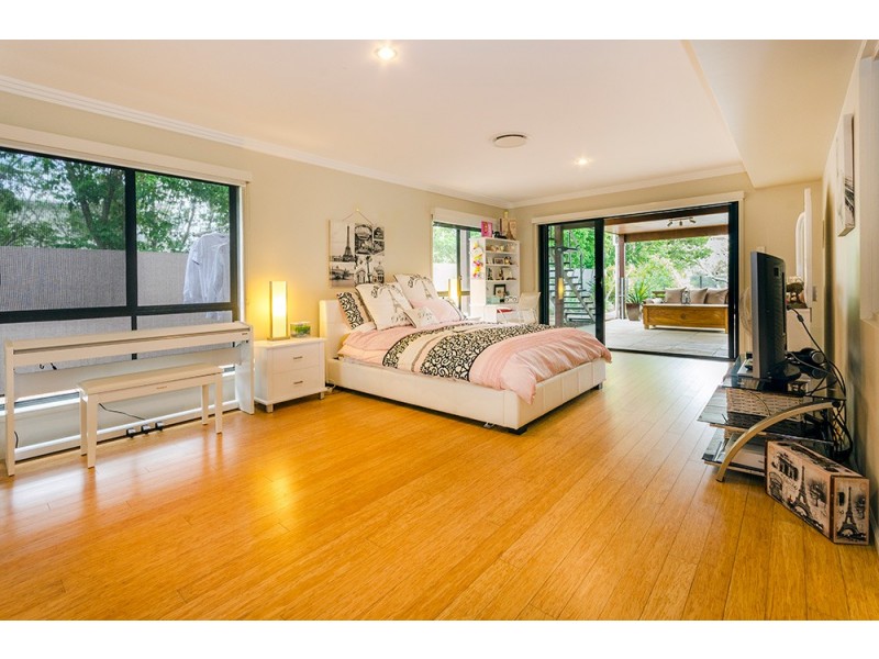 39 North Bank Court, Helensvale QLD 4212