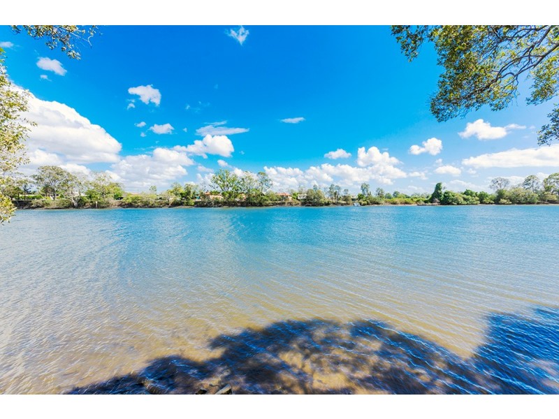 39 North Bank Court, Helensvale QLD 4212