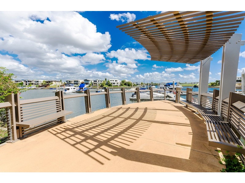 39 North Bank Court, Helensvale QLD 4212