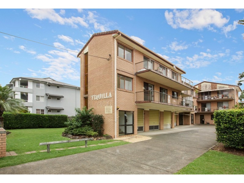 1/13 Clark Street, Biggera Waters QLD 4216