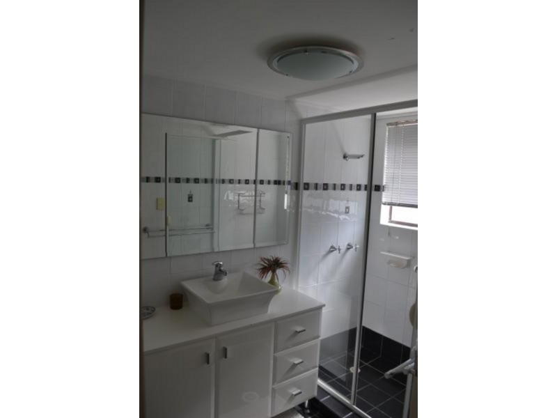 1/13 Clark Street, Biggera Waters QLD 4216