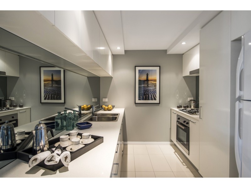 43-2 Harbour Town Drive, Biggera Waters QLD 4216