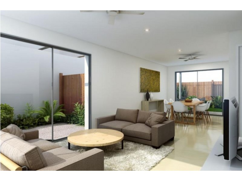 27/177 Central Street, Labrador QLD 4215