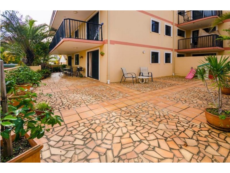 1/28 Little Norman Street, Southport QLD 4215