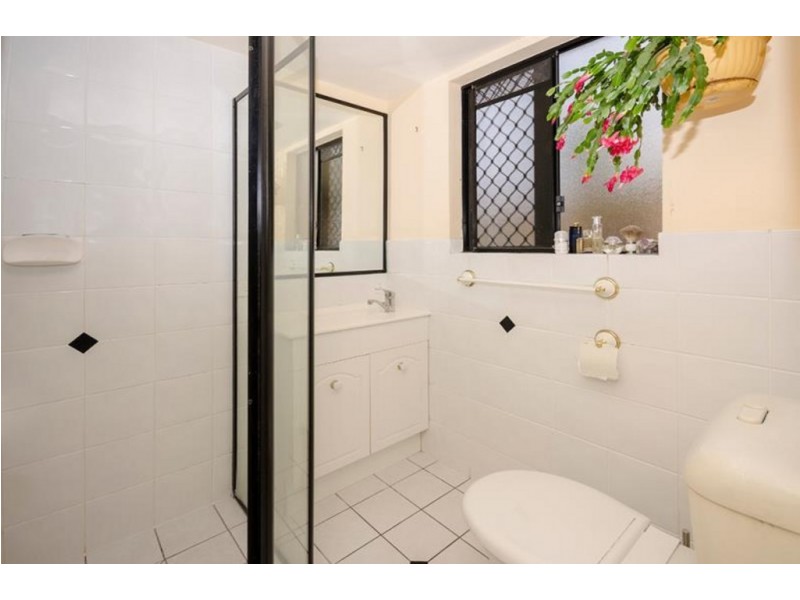 1/28 Little Norman Street, Southport QLD 4215