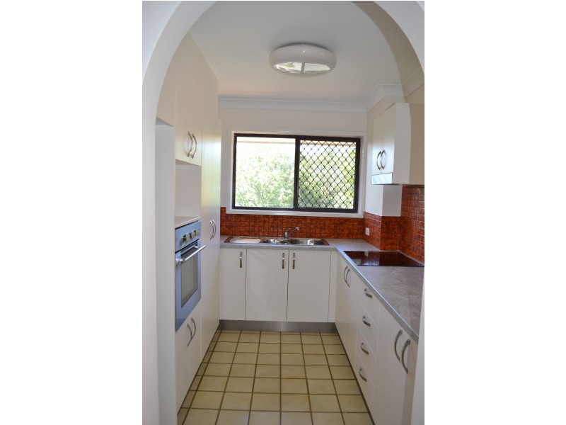 11/6 Broad Street, Labrador QLD 4215