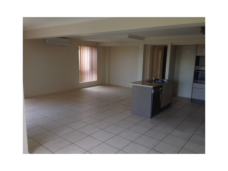 1/15 Ashbourne Terrace, Biggera Waters QLD 4216