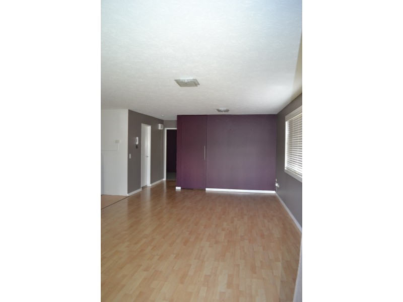 1/164 Frank Street, Labrador QLD 4215