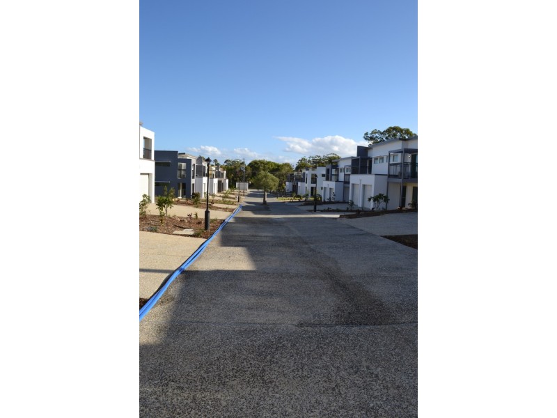 23/177 Central Street, Labrador QLD 4215