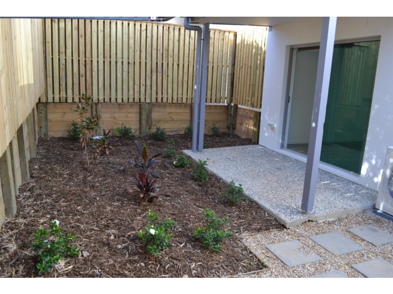 28/177 Central Street, Labrador QLD 4215