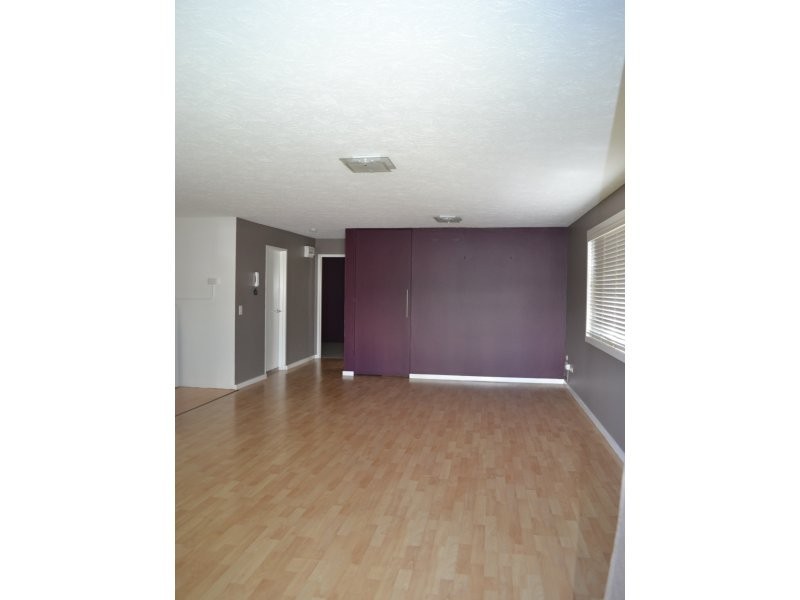 1/164 Frank Street, Labrador QLD 4215