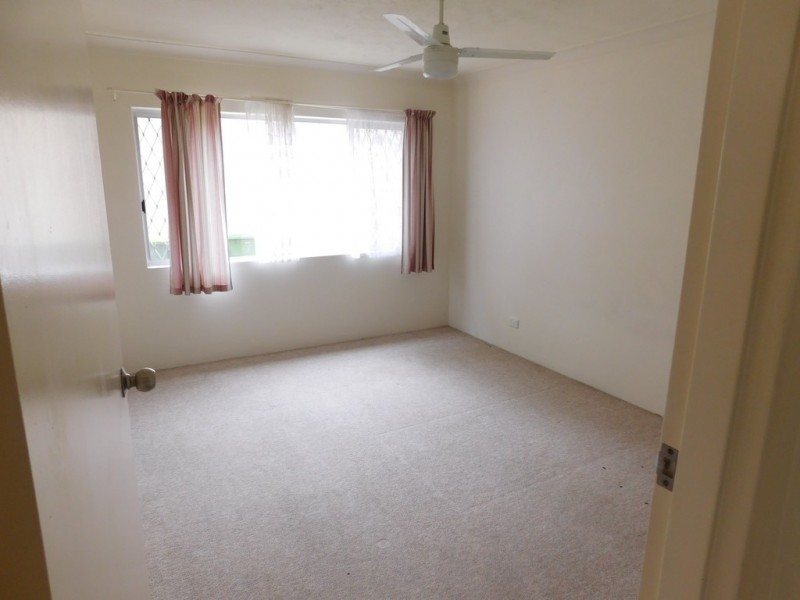 2/542 Marine Parade, Biggera Waters QLD 4216
