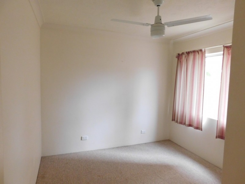 2/542 Marine Parade, Biggera Waters QLD 4216