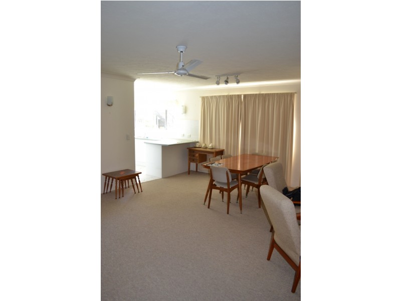 2/542 Marine Parade, Biggera Waters QLD 4216