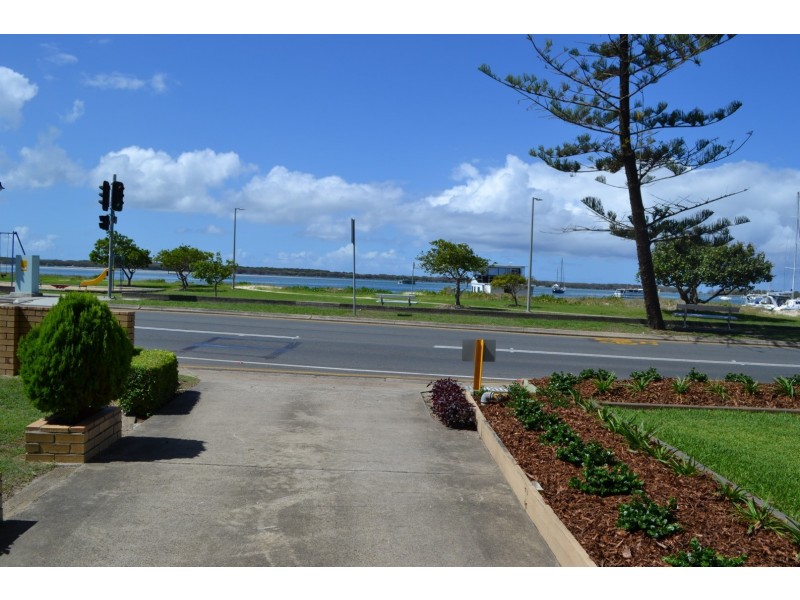 2/542 Marine Parade, Biggera Waters QLD 4216