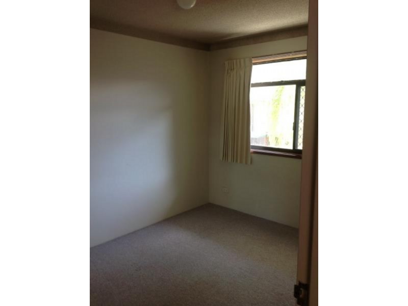 3/11 BAKER AVE, Labrador QLD 4215