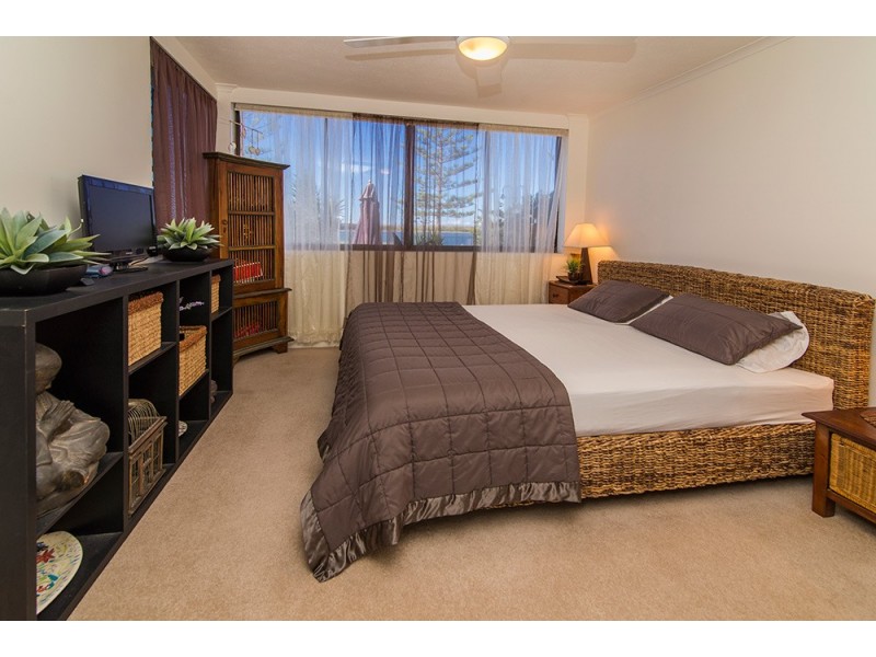 1/460 Marine Parade, Biggera Waters QLD 4216