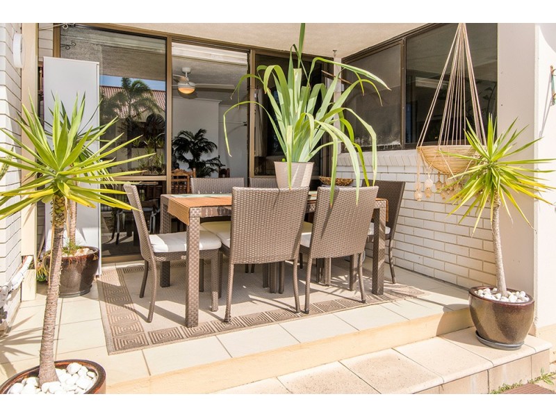 1/460 Marine Parade, Biggera Waters QLD 4216